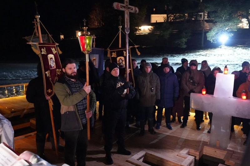 Губернатор Вологодской области Георгий Филимонов принял участие в крещенских мероприятиях.