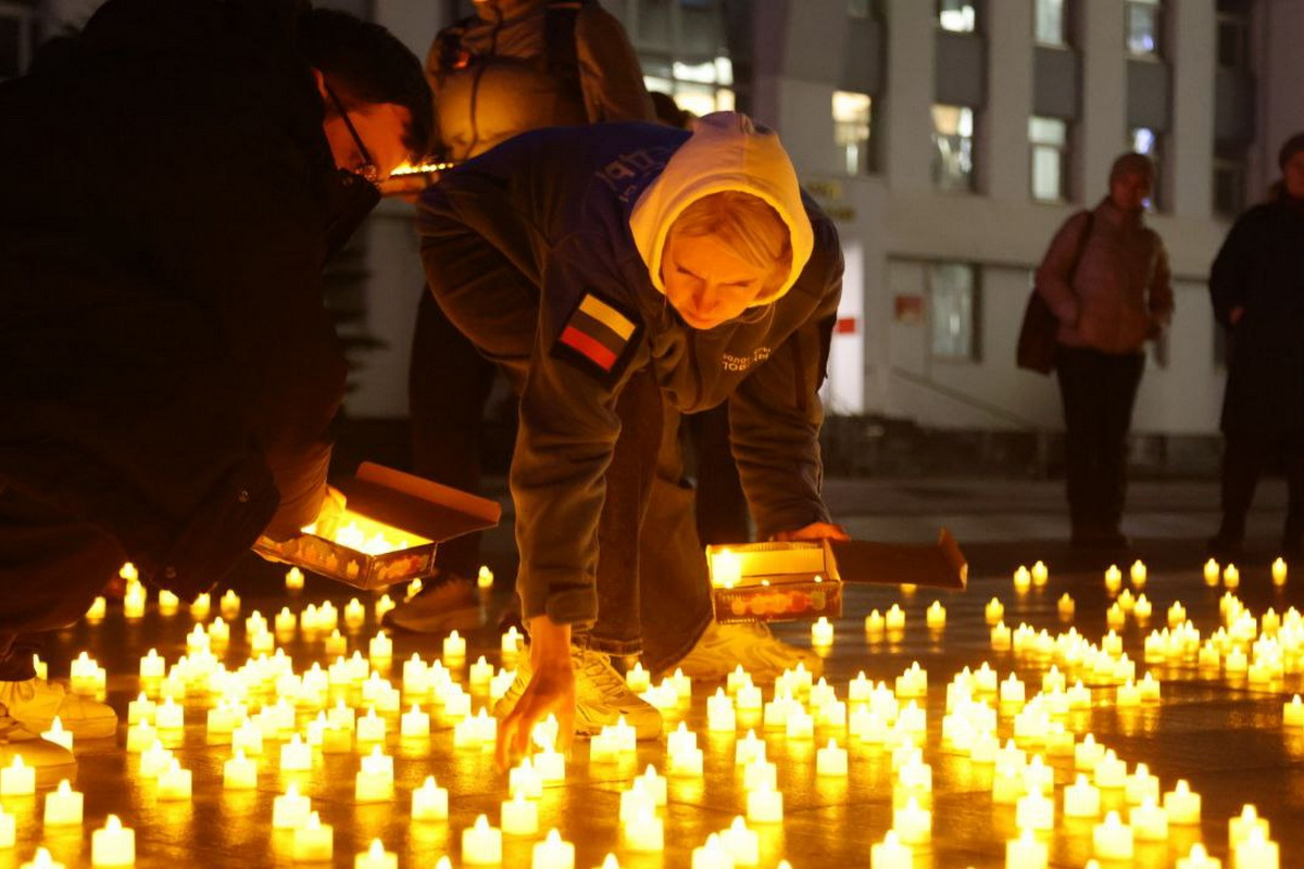 В память об участниках Великой Отечественной войны в Вологде зажгли 3500 свечей.