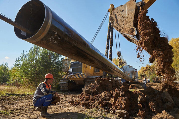 Порядка 65 км газопровода-отвода и газораспределительную станцию построят в Устюженском округе в этом году.