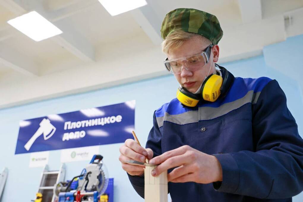 13 кластеров «Профессионалитета» ждут выпускников школ Вологодчины.