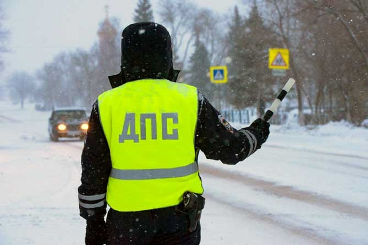 Бдительность вологжан – залог безопасности на дорогах: жителей региона призывают сообщать о нетрезвых водителях.