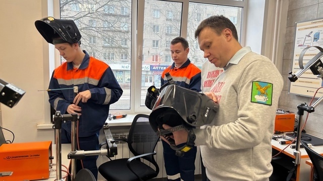 Глава округа Владимир Носков познакомился со студентами лесопромышленного техникума.