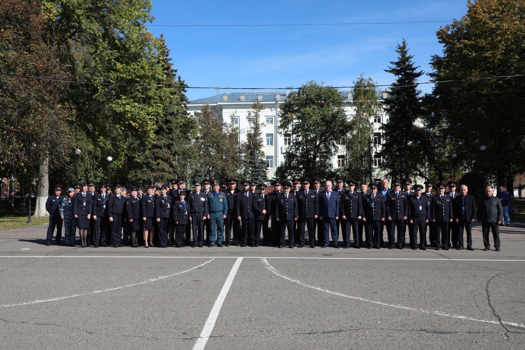 В Вологодской области дан старт Чемпионату МВД России по многоборью кинологов.