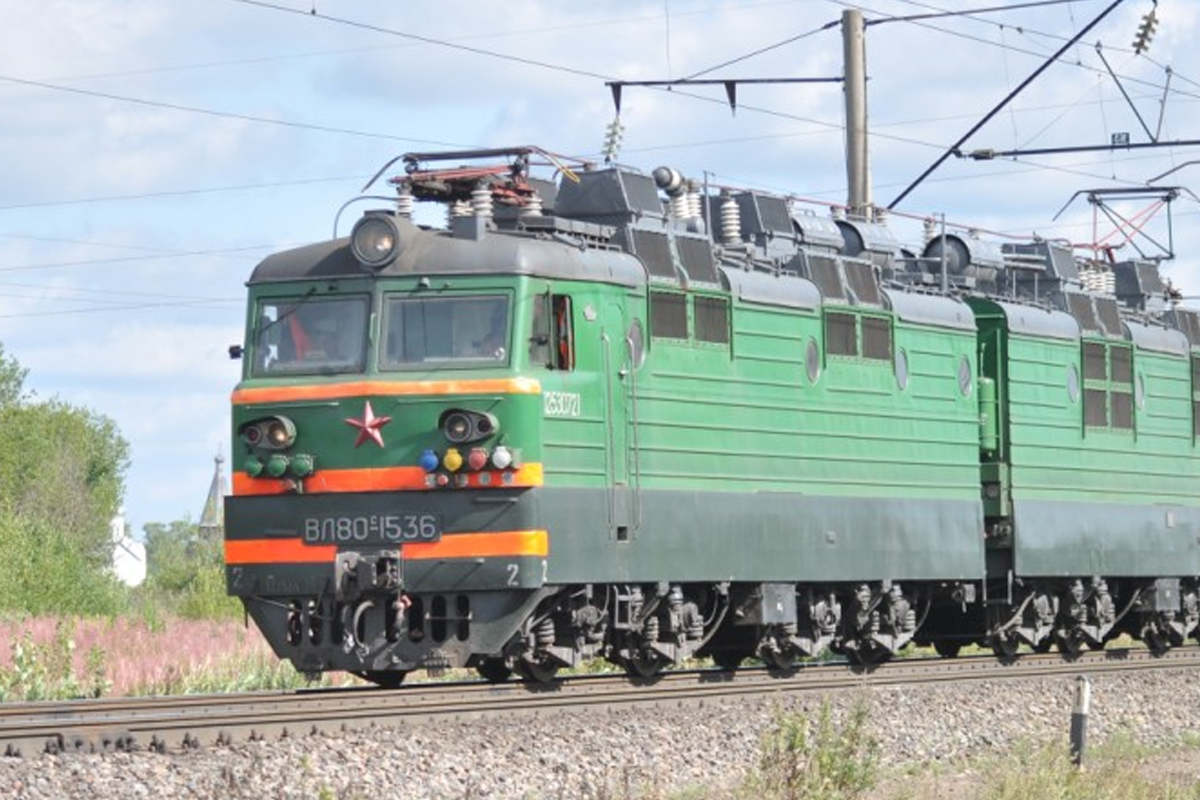 Завтра стартует ремонт железнодорожного переезда на въезде в город Сокол .