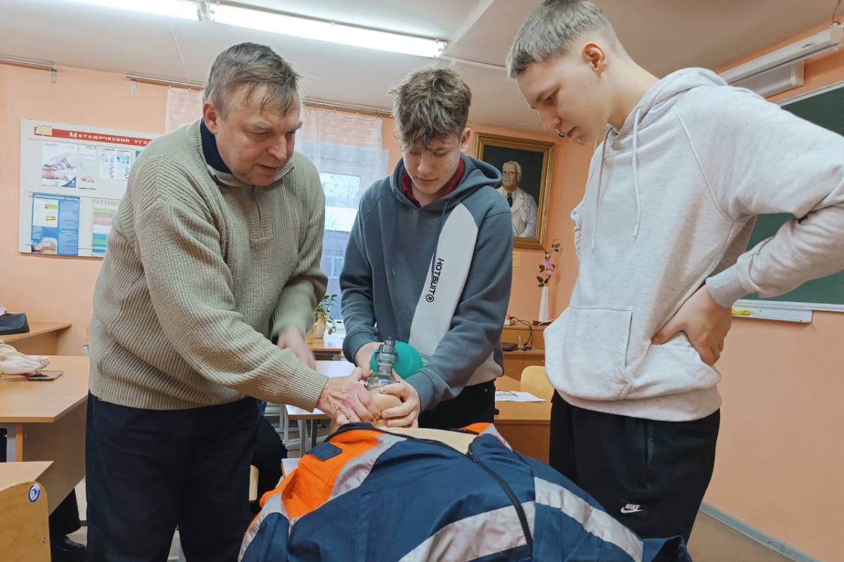 Будущие медики побывали с экскурсией в медицинском колледже.