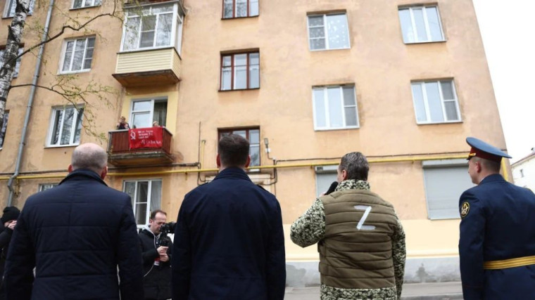 Врио Губернатора Вологодской области Георгий Филимонов поздравил вологжанку Мэри Котлер. Врио Губернатора Вологодской области Георгий Филимонов поздравил вологжанку Мэри Котлер.