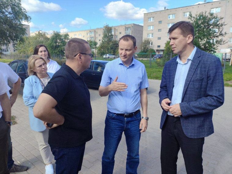 Поручения главы региона Георгия Филимонова по готовности школ к новому учебному году - на особом контроле. Поручения главы региона Георгия Филимонова по готовности школ к новому учебному году - на особом контроле.