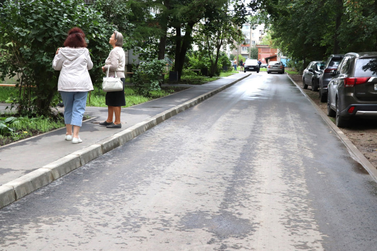 17 дворов отремонтировано в текущем году в Соколе. 17 дворов отремонтировано в текущем году в Соколе.