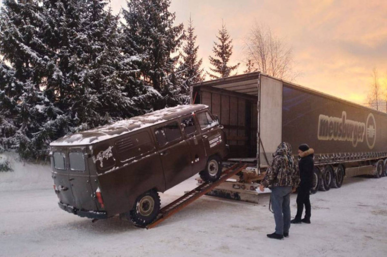 Вологодские ветеринары передали бойцам СВО грузовой автомобиль ГАЗ-53. Вологодские ветеринары передали бойцам СВО грузовой автомобиль ГАЗ-53.