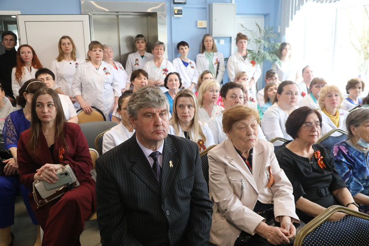 Пациентов Вологодского областного госпиталя для ветеранов войн поздравили с наступающим Днем Победы. Пациентов Вологодского областного госпиталя для ветеранов войн поздравили с наступающим Днем Победы.