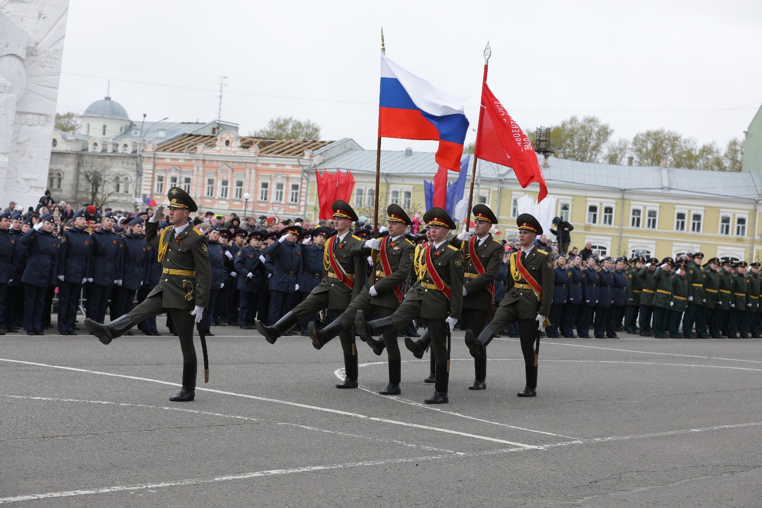 В Вологде прошел парад войск Вологодского гарнизона, посвященный 79-й годовщине Победы в Великой Отечественной войне.